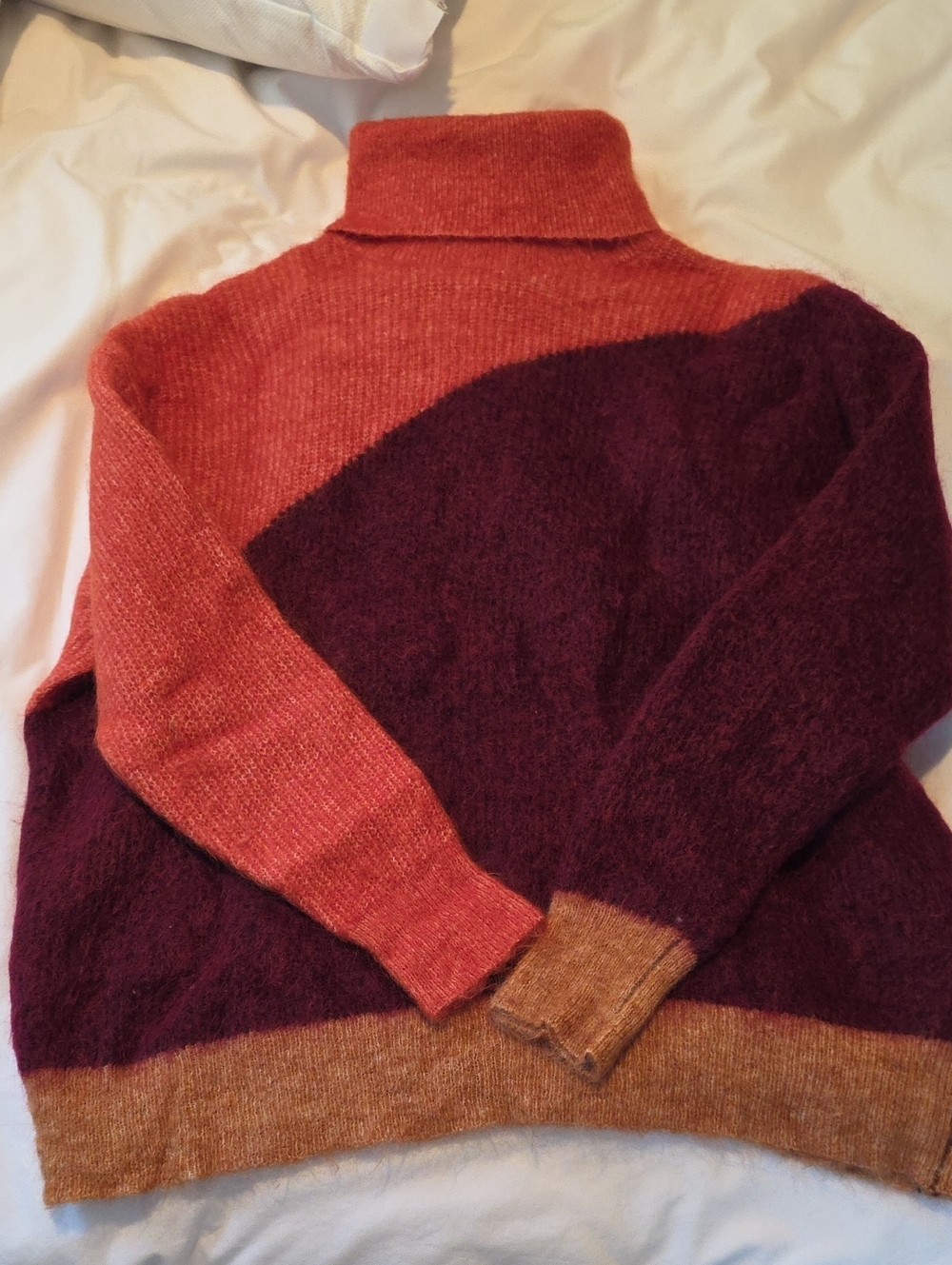 Zara Turtleneck, Orange, Maroon, Tan. Large. EuC